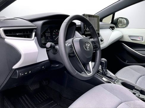 Used 2024 Toyota Corolla LE image 17