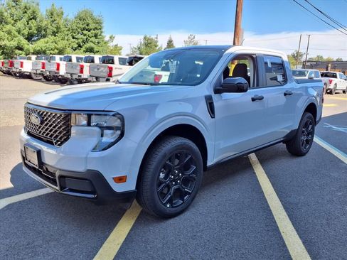 New 2025 Ford Maverick XLT w/ XLT Luxury Package image 4