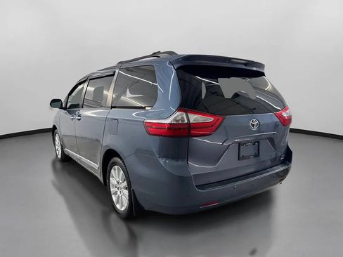 Used 2015 Toyota Sienna XLE w/ XLE Navigation Package AWD/4WD image 7