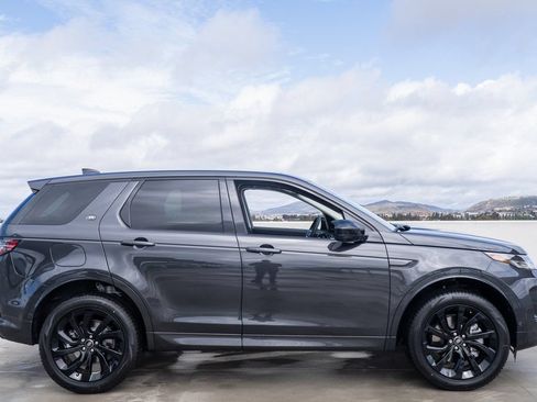 Used 2025 Land Rover Discovery Sport S AWD/4WD image 7