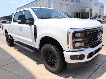 New 2026 Ford F250 Lariat w/ Black Appearance Package