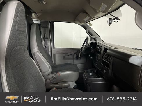 Certified 2023 GMC Savana 2500 w/ Driver Convenience Package image 24