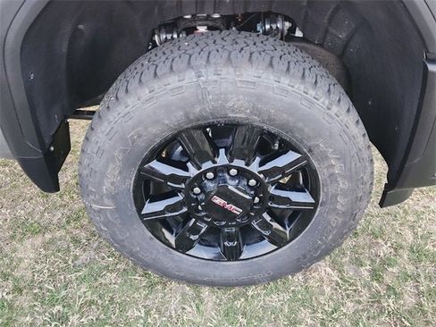 New 2026 GMC Sierra 2500 AT4 image 16