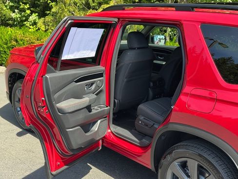 New 2026 Honda Pilot Sport image 12