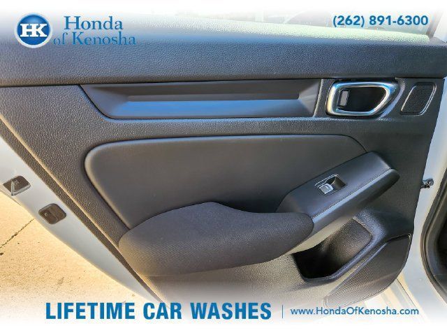 Used 2025 Honda Civic Sport image 18