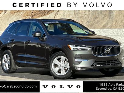 Certified 2022 Volvo XC60 B5 Momentum