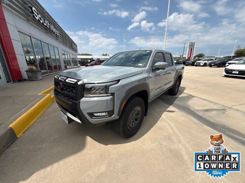 Used 2026 Nissan Frontier PRO-4X w/ Pro-4x Convenience Package AWD/4WD image 1