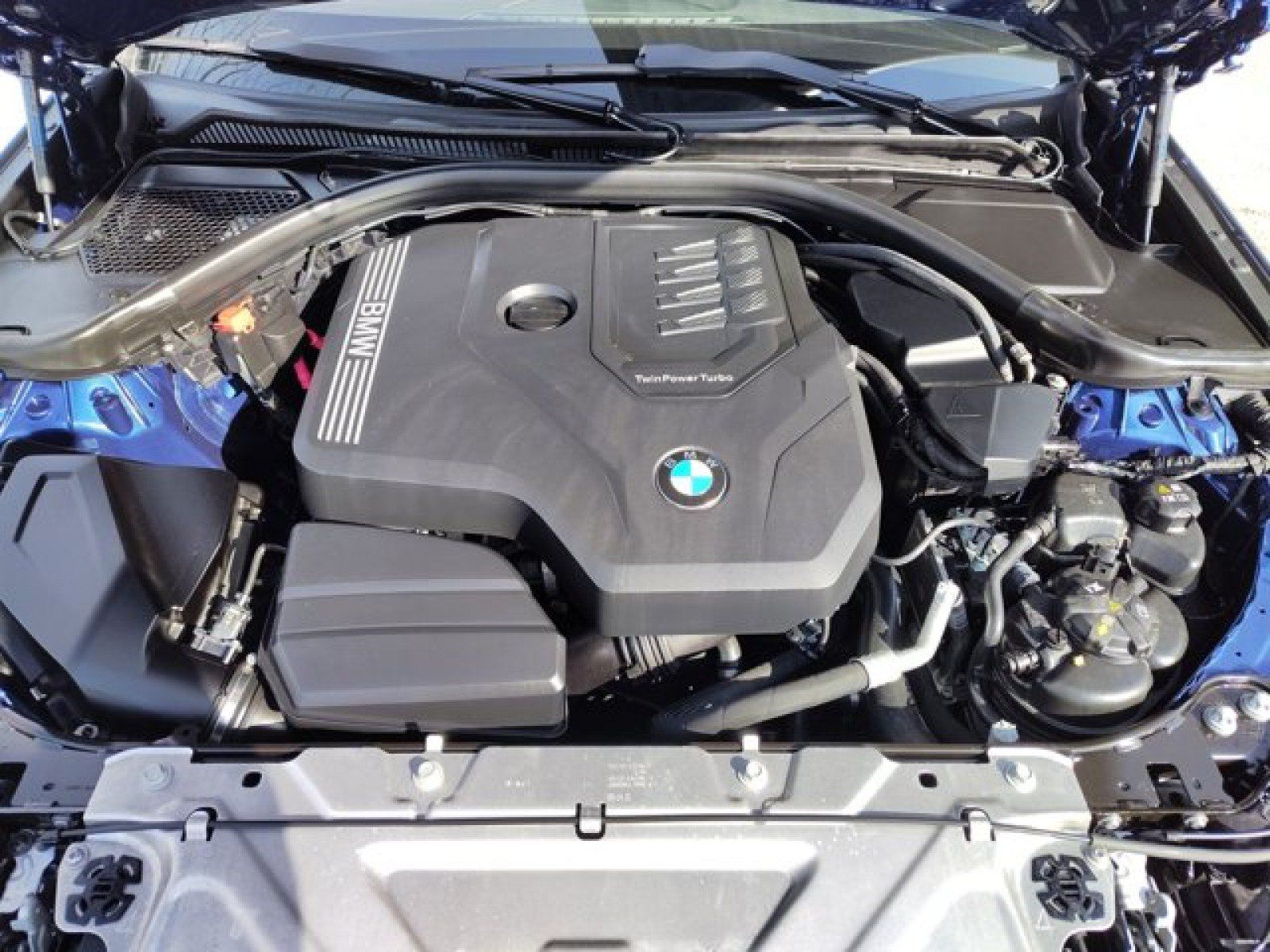Used 2023 BMW 330i Sedan w/ Parking Assistance Package RWD image 9