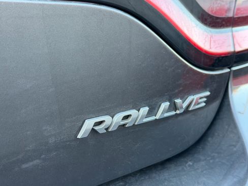 Used 2016 Dodge Charger SXT w/ Rallye Group image 19