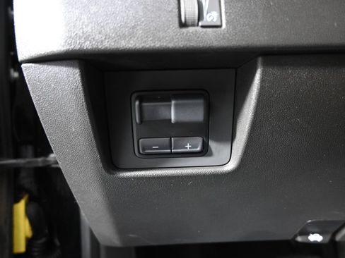 Used 2025 Chevrolet Colorado ZR2 AWD/4WD image 22