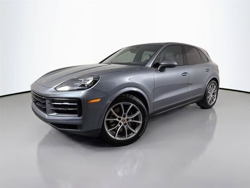Certified 2026 Porsche Cayenne AWD/4WD image 1