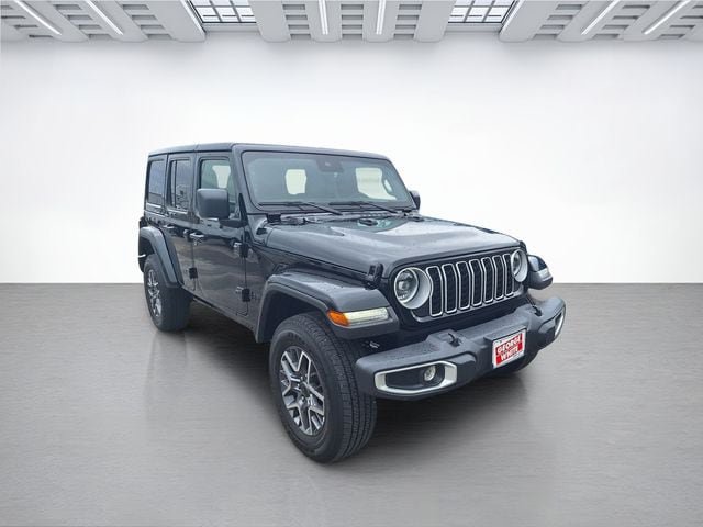 Used 2025 Jeep Wrangler Unlimited Sahara AWD/4WD image 38