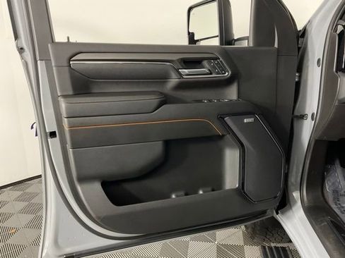 Used 2024 GMC Sierra 2500 AT4 w/ AT4 Premium Plus Package image 12