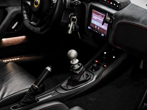 Used 2021 Lotus Evora image 53