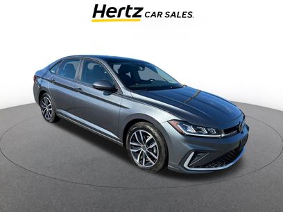 Used 2025 Volkswagen Jetta SE
