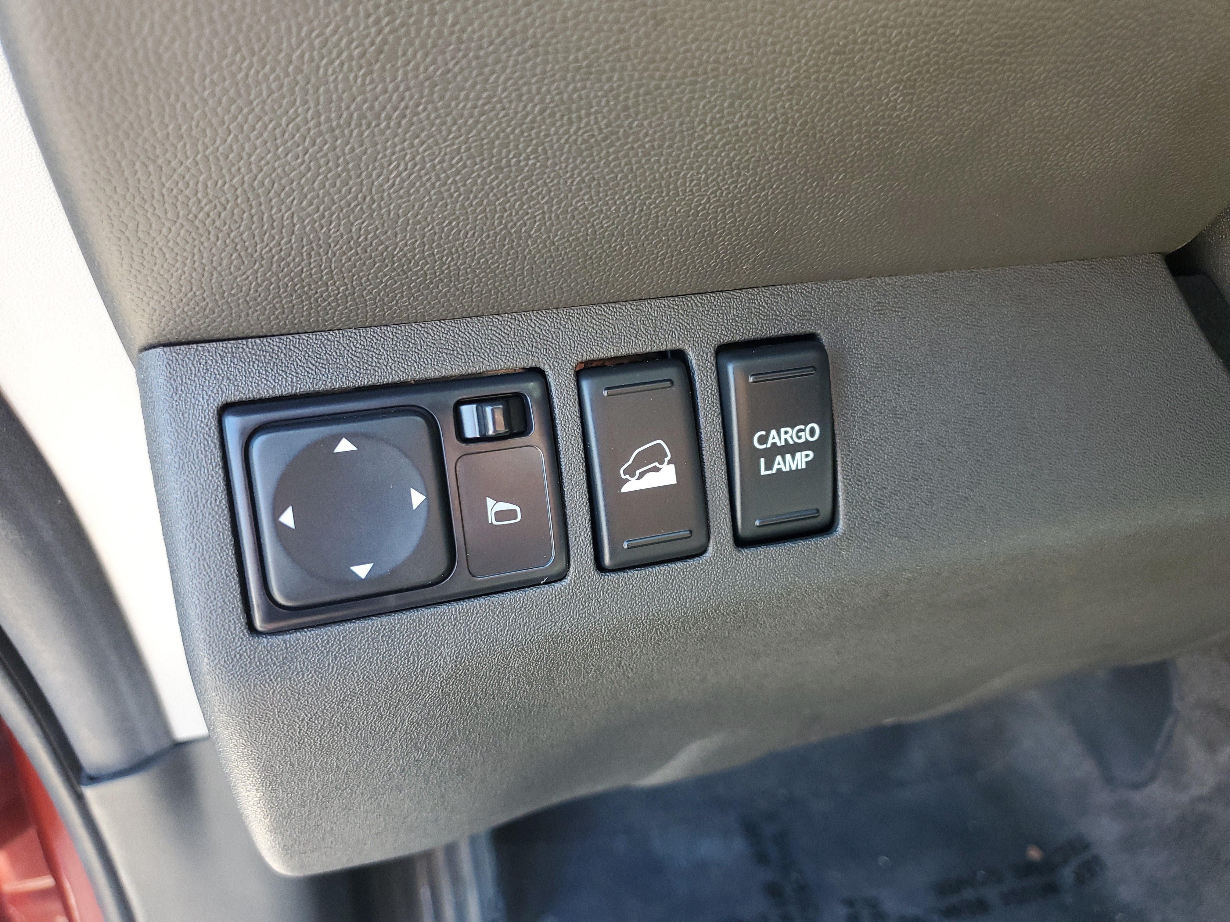 Used 2016 Nissan Frontier SV AWD/4WD image 23