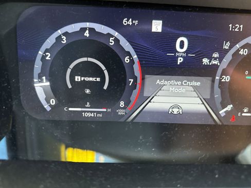 Used 2025 Toyota Tacoma TRD Sport image 14