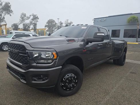 Used 2023 RAM 3500 Big Horn w/ Night Edition image 2