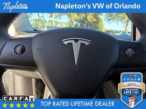 Used 2021 Tesla Model Y Long Range image 12
