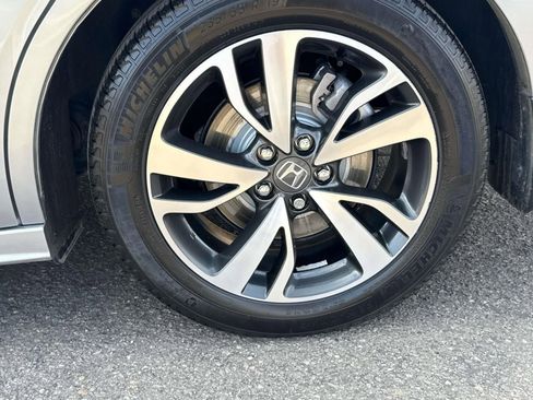 Used 2023 Honda Odyssey Touring image 9