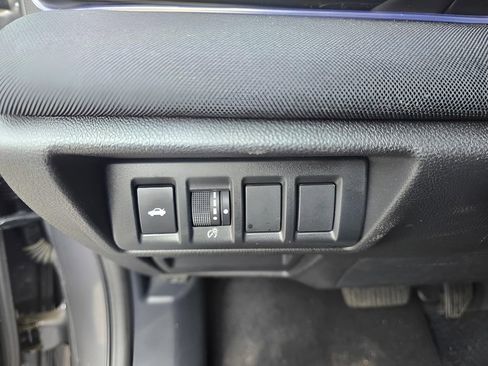 Used 2024 Subaru Legacy Premium AWD/4WD image 9