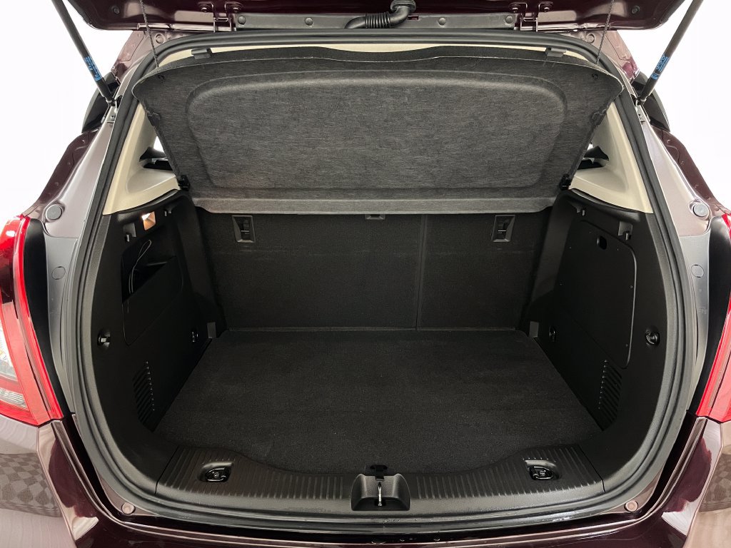 Certified 2018 Buick Encore Preferred FWD image 42