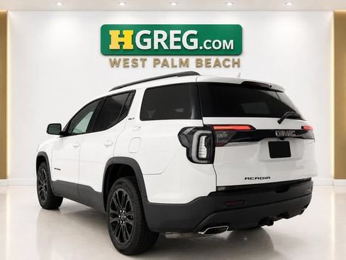 Used 2023 GMC Acadia SLT w/ Elevation Edition FWD image 2