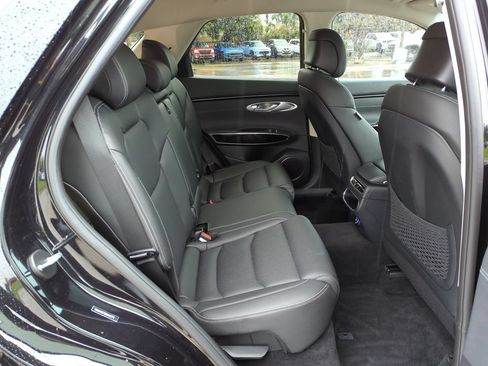 Used 2025 Genesis GV70 2.5T AWD/4WD image 22
