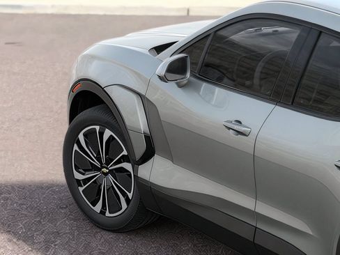 New 2026 Chevrolet Blazer EV LT w/ Midnight/Sport Edition FWD image 17