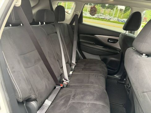 Used 2019 Nissan Murano SV AWD/4WD image 25