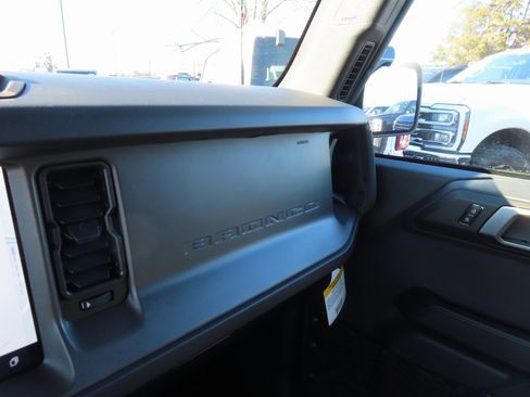 New 2025 Ford Bronco Big Bend image 10