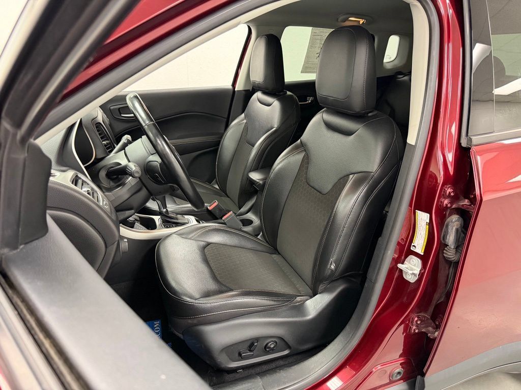 Used 2021 Jeep Compass Latitude w/ Convenience Group AWD/4WD image 18
