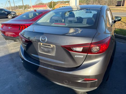Used 2016 MAZDA MAZDA3 i Sport image 21