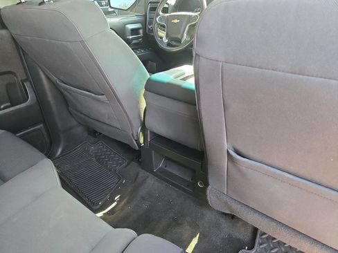 Used 2018 Chevrolet Silverado 1500 LT w/ Trailering Package RWD image 11