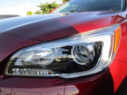 Used 2018 Subaru Outback 2.5i Limited image 27