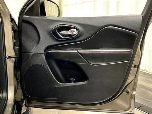 Used 2020 Jeep Cherokee Trailhawk w/ Cold Weather Group image 24