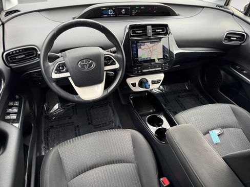 Used 2018 Toyota Prius Prime Plus FWD image 15