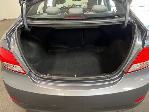 Used 2016 Hyundai Accent SE FWD image 16