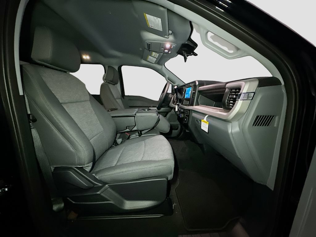 New 2026 Ford F250 XL w/ STX Appearance Package AWD/4WD image 33