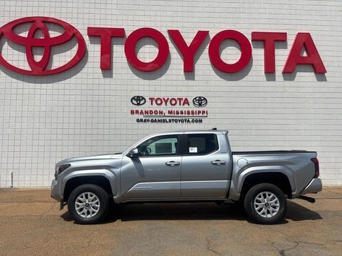 New 2026 Toyota Tacoma SR5 RWD image 5