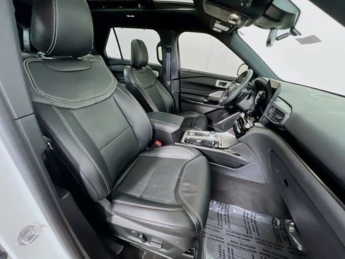 Used 2022 Ford Explorer ST w/ Equipment Group 401A image 30