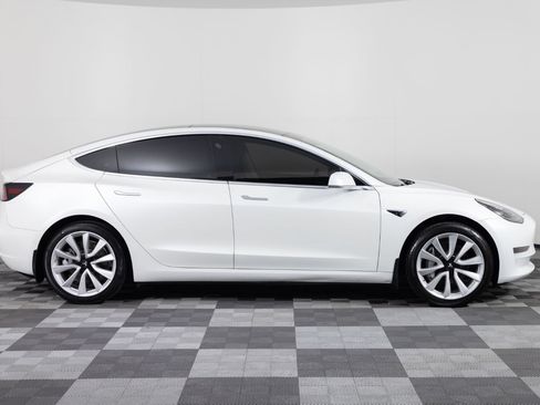 Used 2020 Tesla Model 3 Standard Range Plus RWD image 9