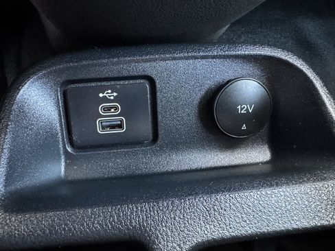 Used 2023 Ford Transit Connect XL FWD image 16