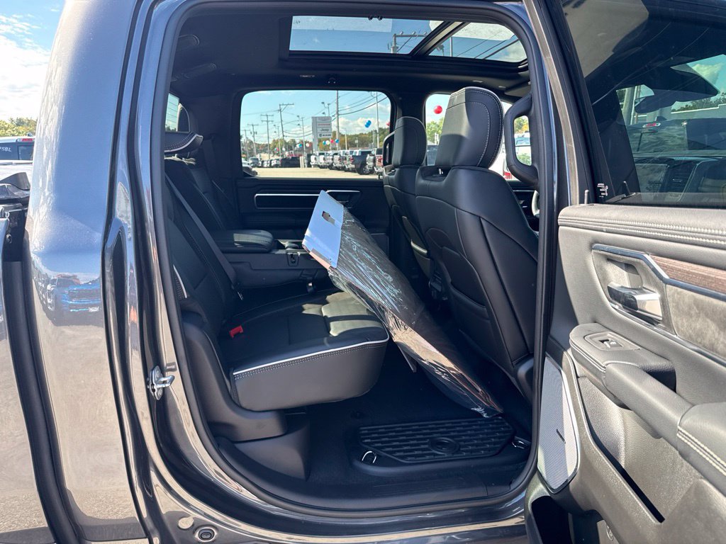 New 2027 RAM 1500 Laramie w/ Night Edition AWD/4WD image 25