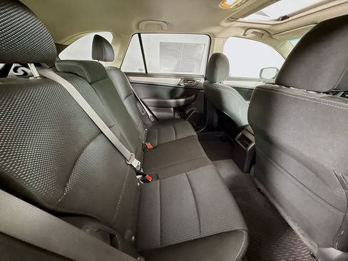 Used 2017 Subaru Outback 2.5i Premium AWD/4WD image 32