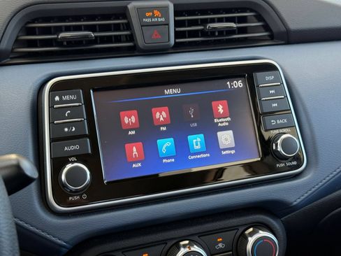 Used 2025 Nissan Versa SV FWD image 20