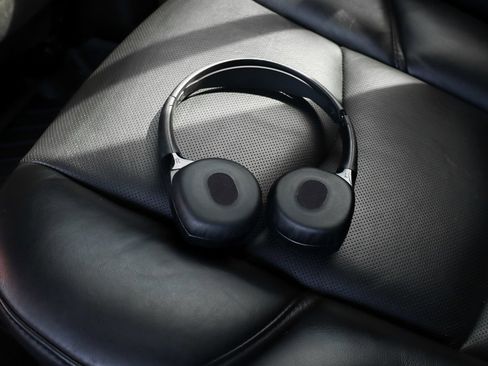 Used 2019 Cadillac Escalade Platinum image 45