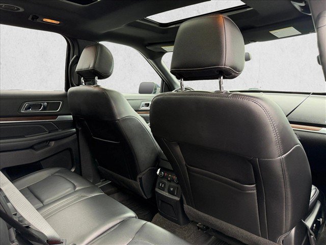 Used 2017 Ford Explorer Limited AWD/4WD image 24