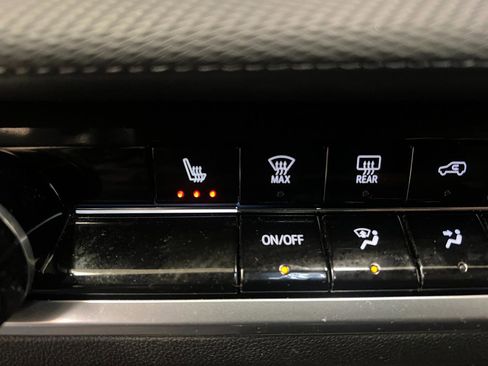 Used 2025 Chevrolet Equinox LT FWD image 53