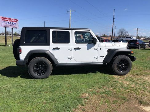 Used 2022 Jeep Wrangler Unlimited Sport image 6